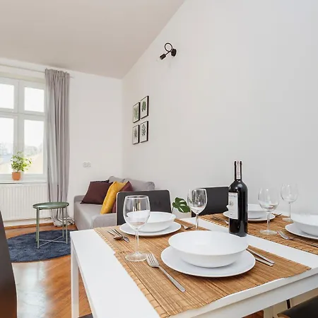 Magnolia Apartment - 2Br For 8 - Old Town Apartmán *